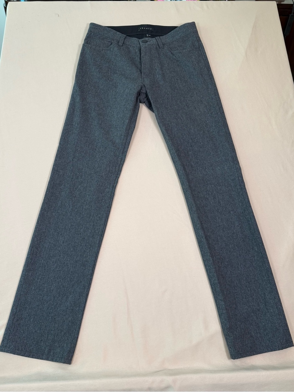 Theory Haydin Slim Straight Men’s - Gray Wool Blend Pants, size 29.